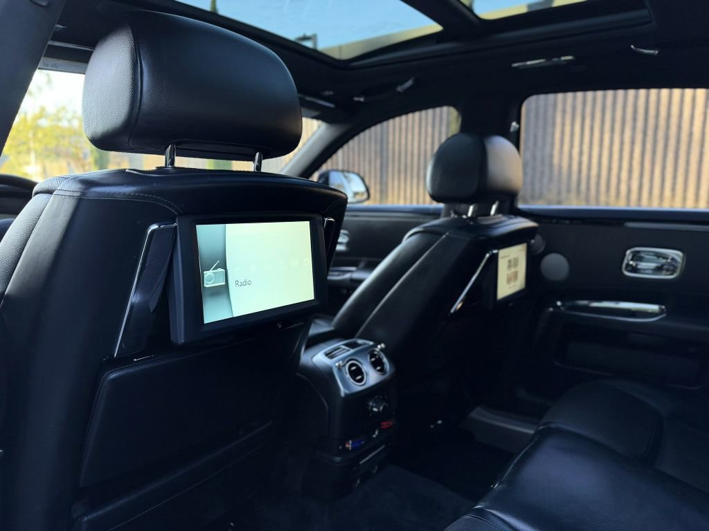Used 2017 Rolls-Royce Ghost image 23