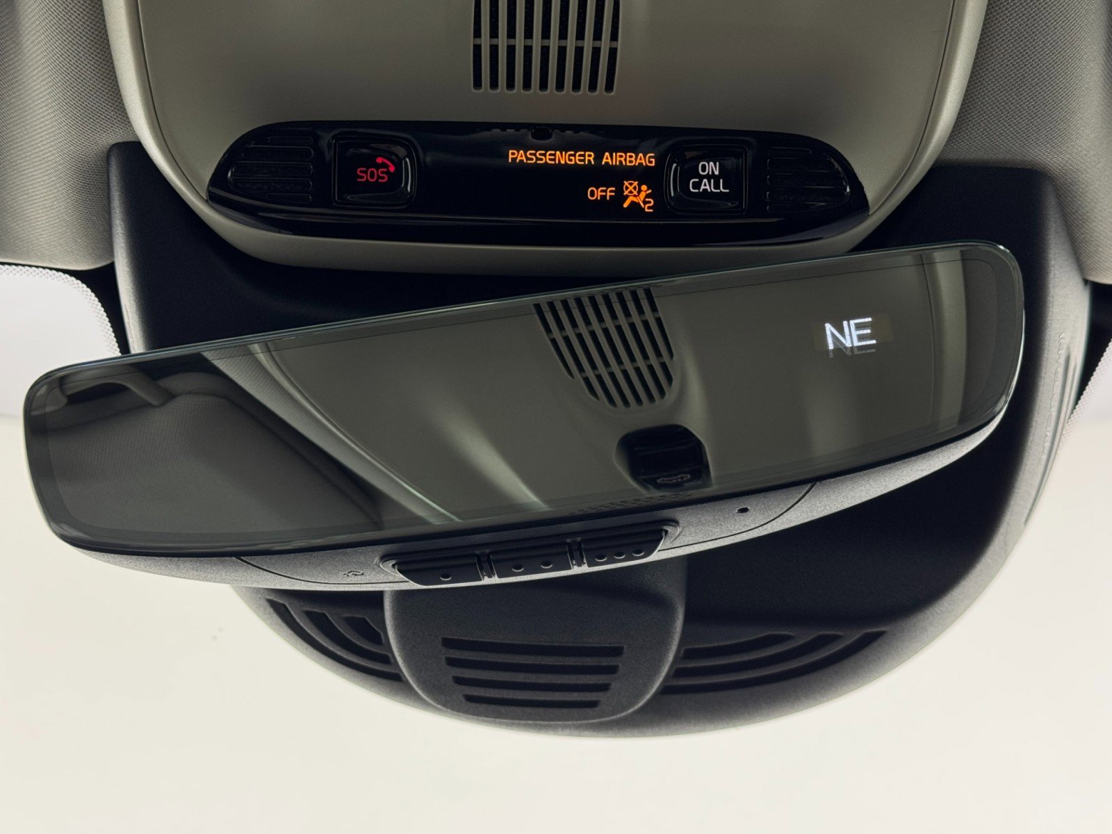 Used 2017 Volvo S90 T5 Momentum w/ Convenience Package image 32