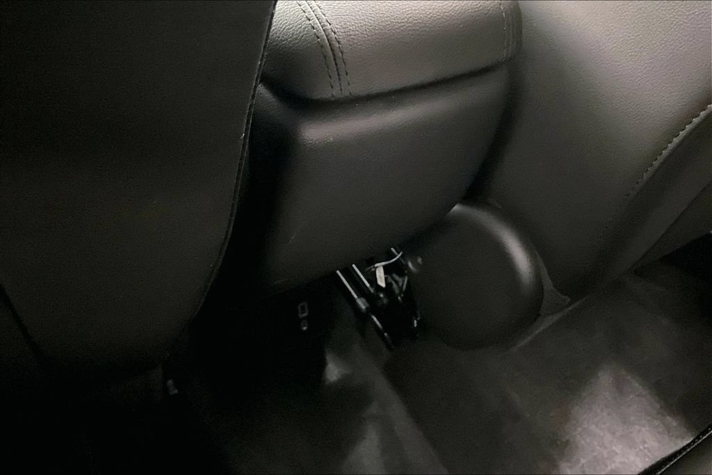 Used 2024 Buick Encore GX Sport Touring w/ Advanced Technology Package AWD/4WD image 25