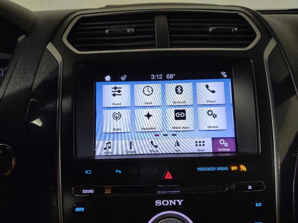 Used 2018 Ford Explorer Limited FWD image 25