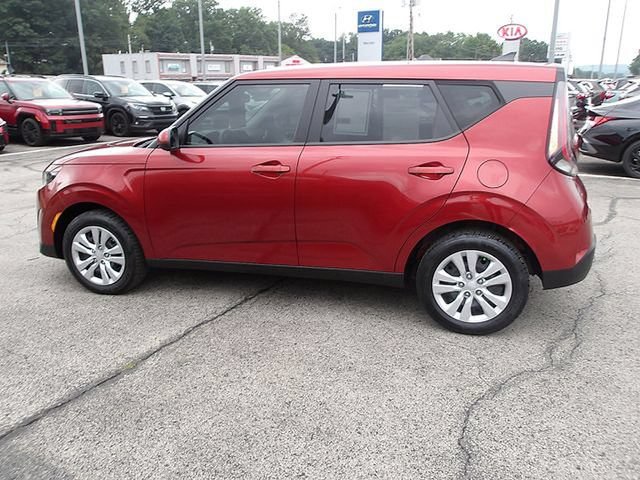 Certified 2024 Kia Soul LX FWD image 4