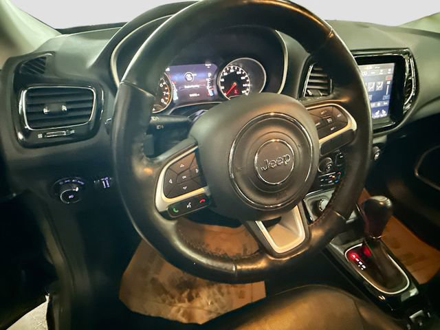 Used 2018 Jeep Compass Limited image 12