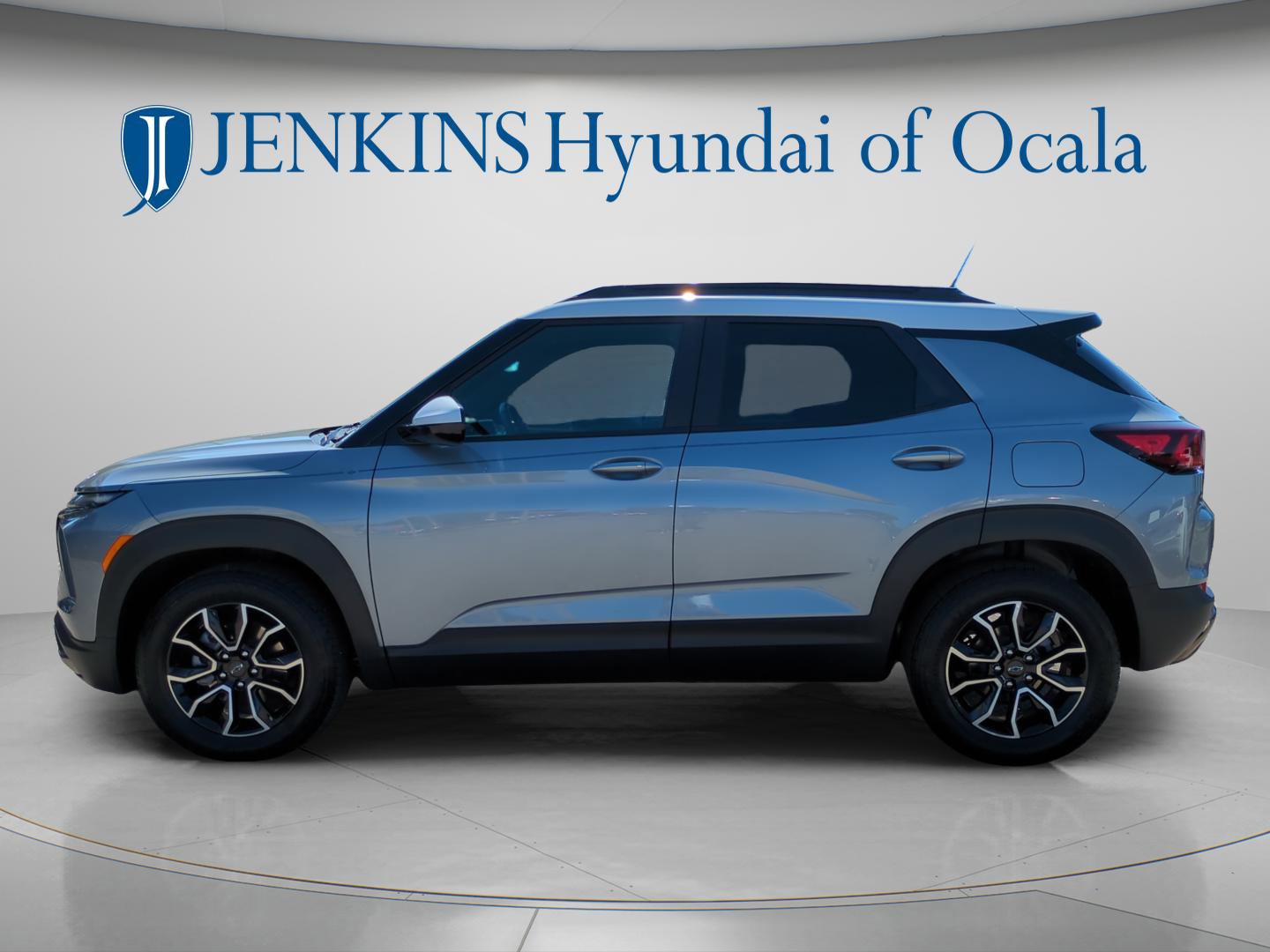 Used 2025 Chevrolet TrailBlazer ACTIV w/ Driver Confidence Package image 4