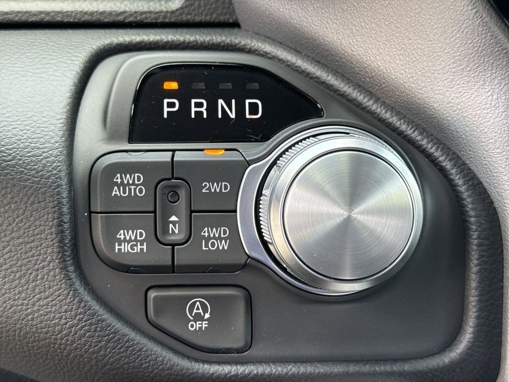 New 2026 RAM 1500 Laramie AWD/4WD image 26