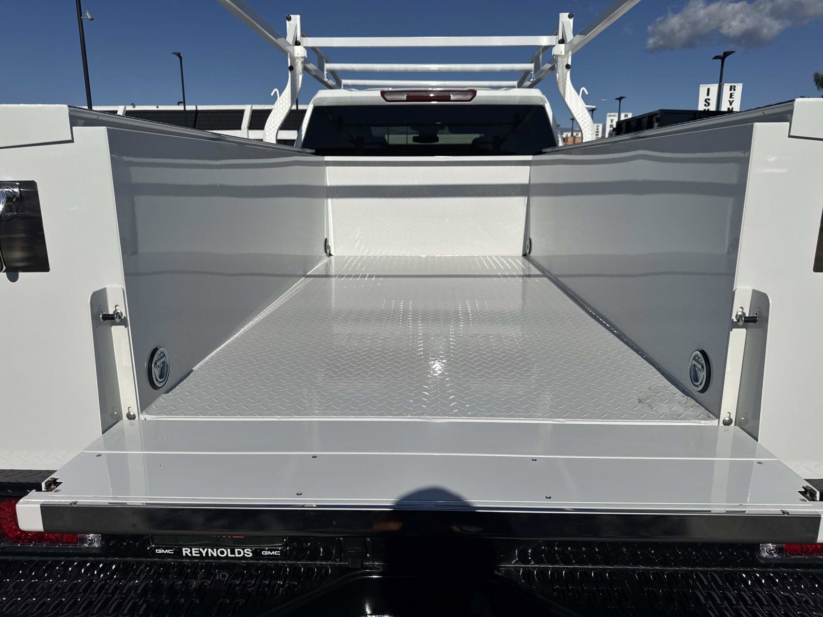 New 2026 GMC Sierra 2500 Pro w/ Convenience Package image 28