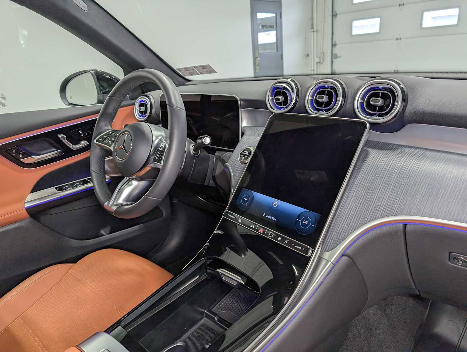 Certified 2026 Mercedes-Benz GLC 300 4MATIC image 41