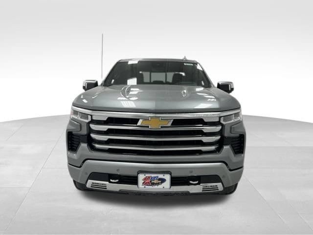 New 2026 Chevrolet Silverado 1500 High Country AWD/4WD image 2