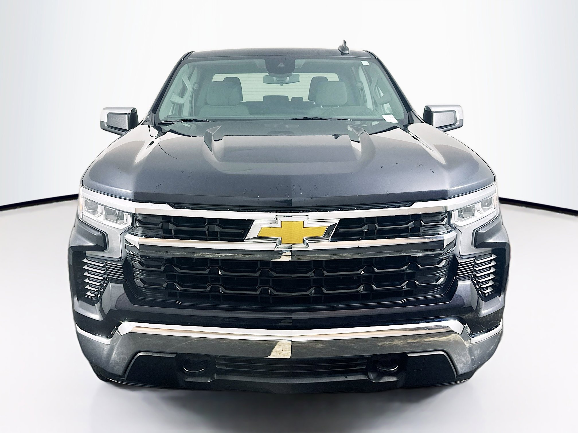 Used 2022 Chevrolet Silverado 1500 LT image 2