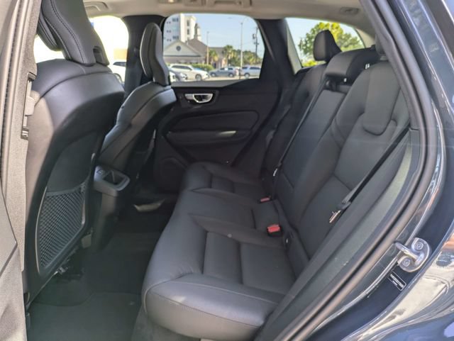 Certified 2025 Volvo XC60 B5 Plus AWD/4WD image 18