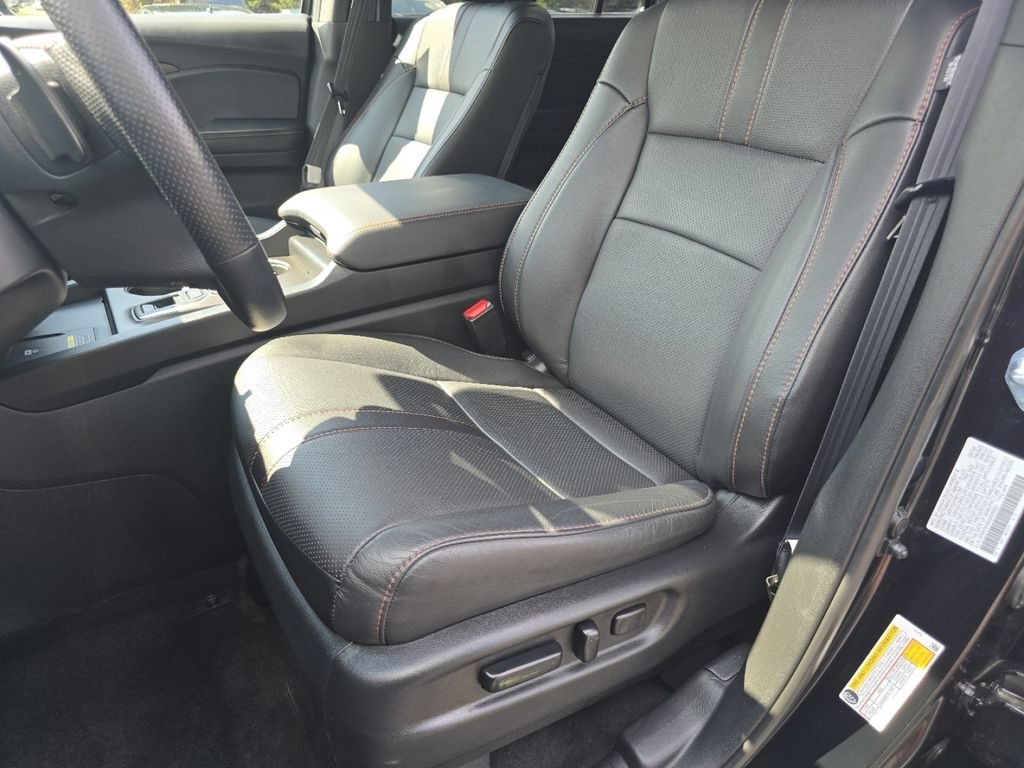 Certified 2025 Honda Passport TrailSport image 24