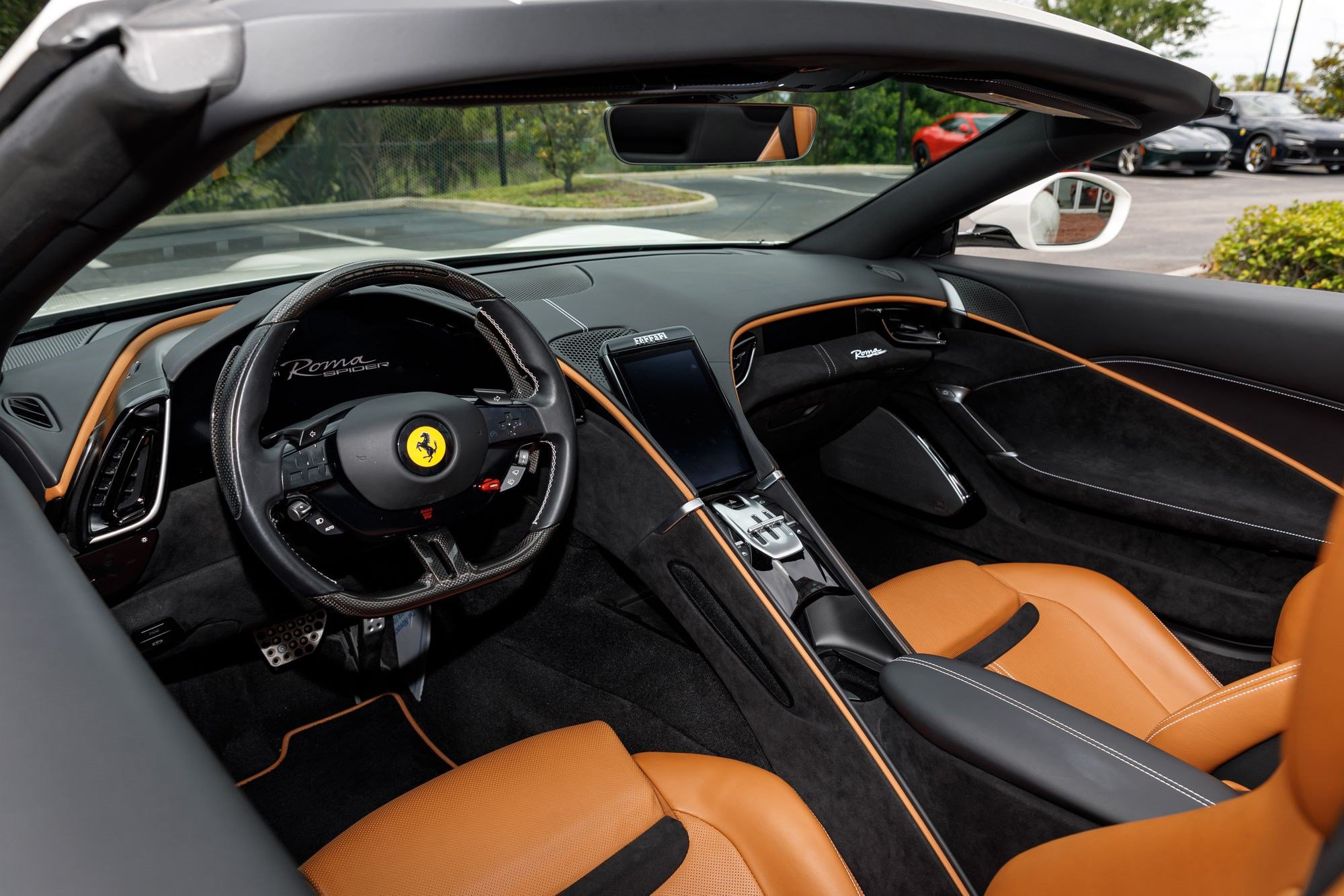 Used 2024 Ferrari Roma Spider RWD image 10