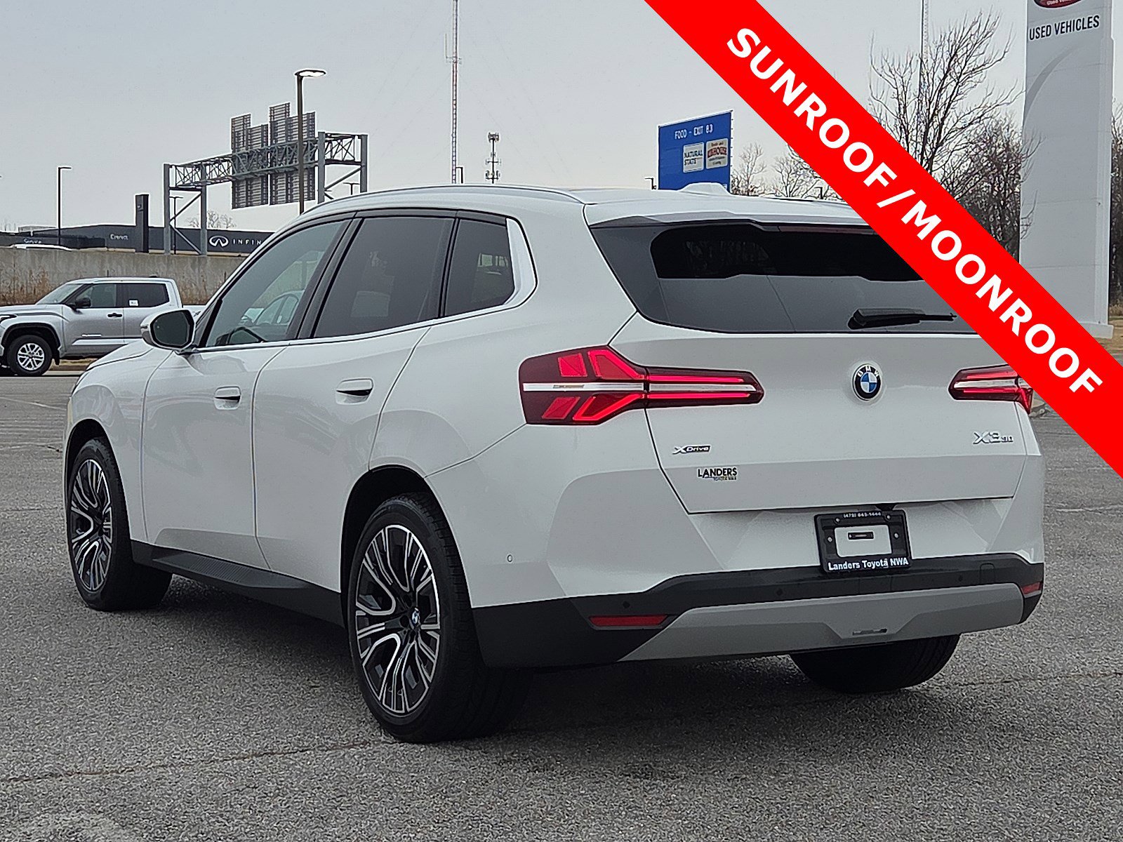 Used 2025 BMW X3 xDrive30i w/ Premium Package image 4