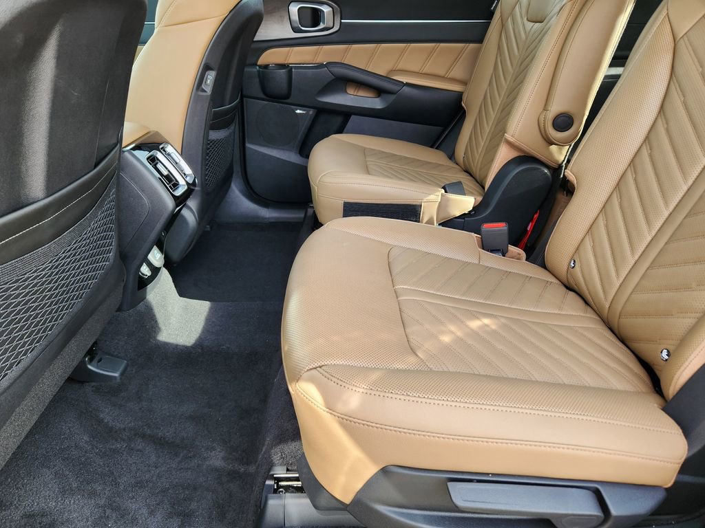 New 2026 Kia Sorento SX Prestige w/ Olive Brown Leather Package image 9