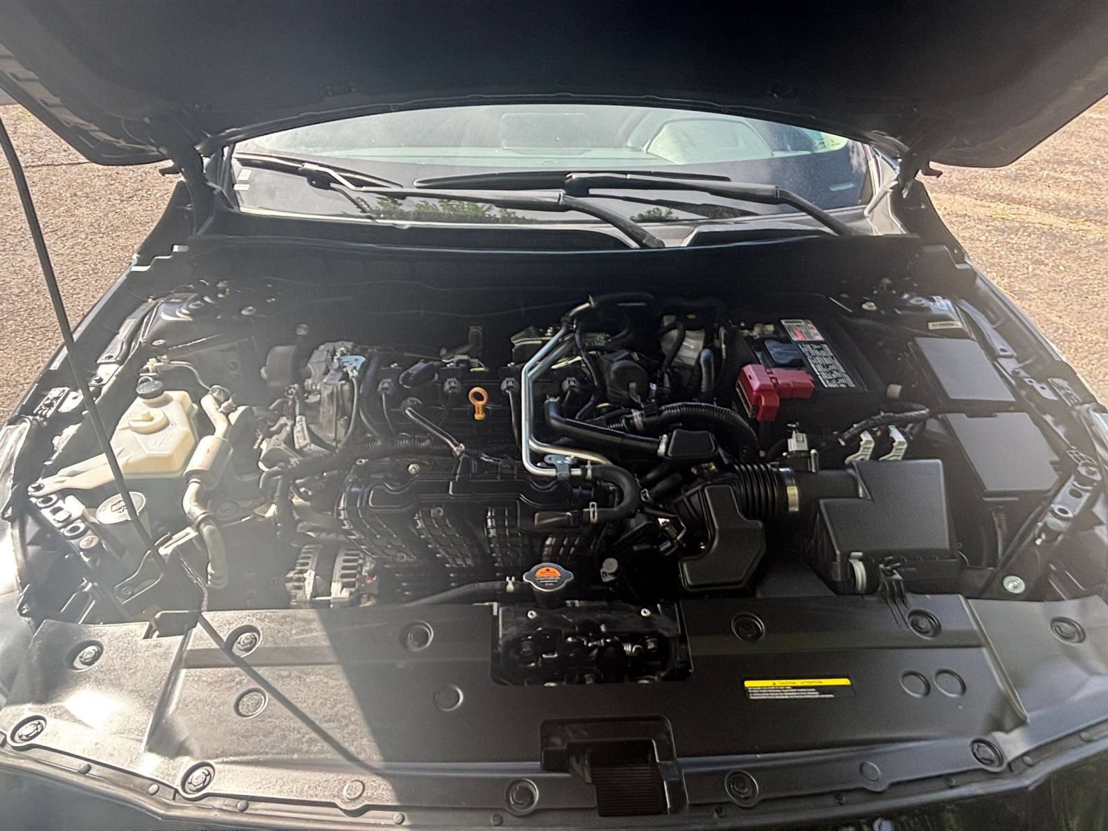 Used 2025 Nissan Altima 2.5 SV FWD image 30