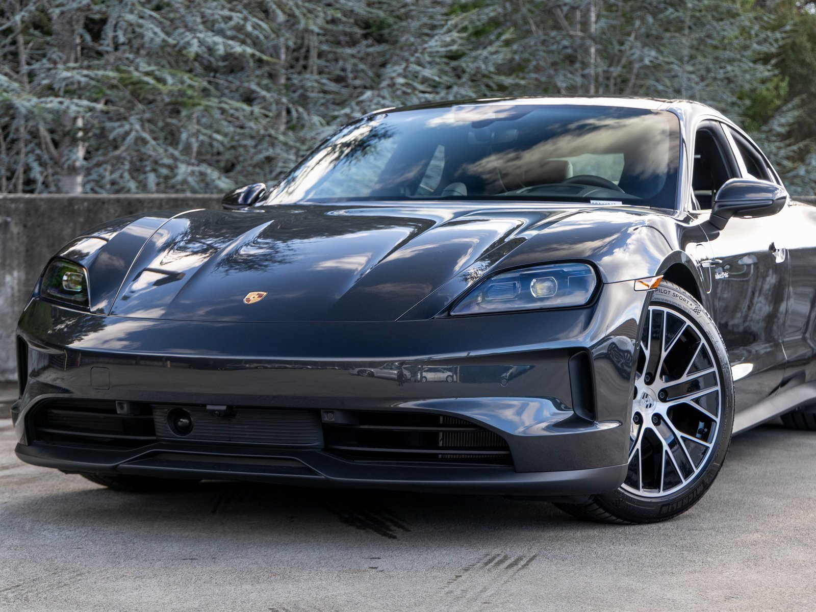 New 2025 Porsche Taycan image 8