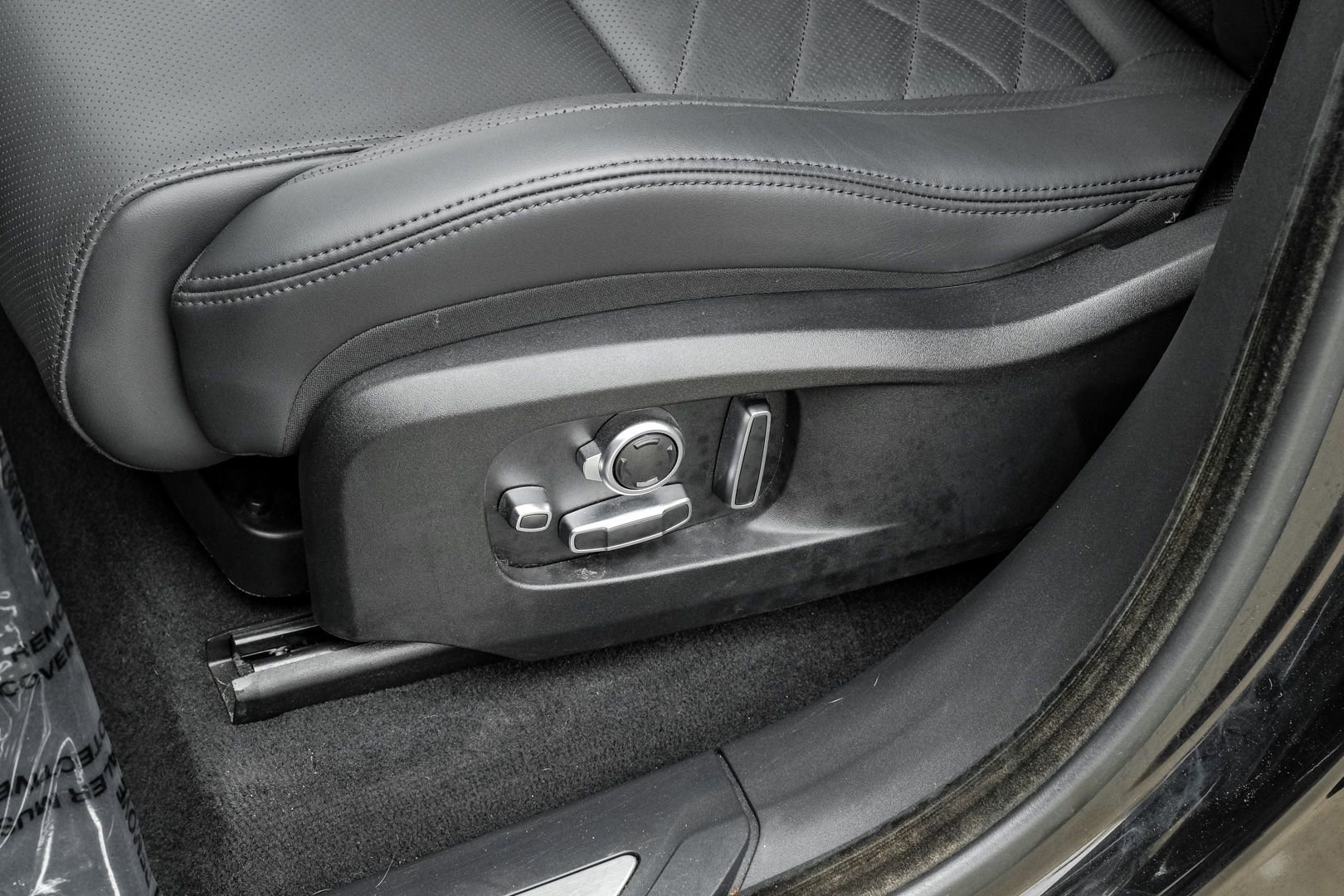 Used 2022 Jaguar F-PACE S AWD/4WD image 36