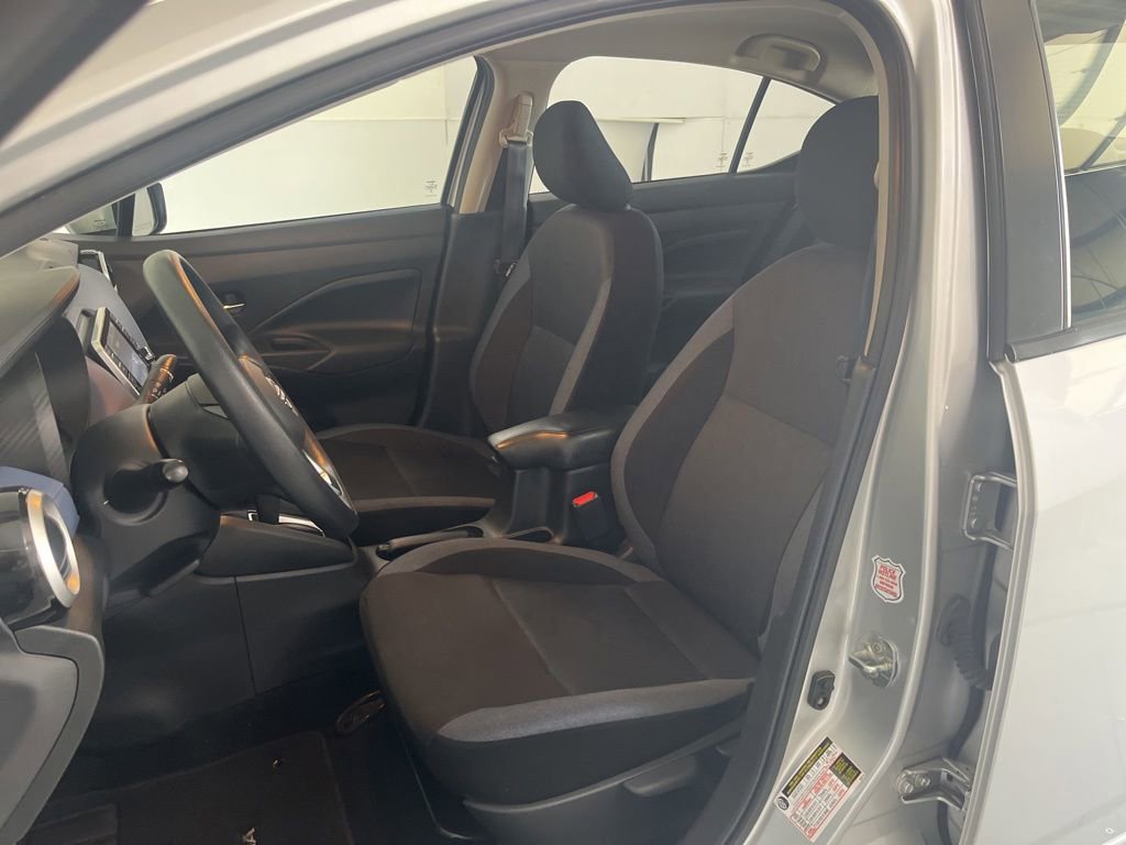 Used 2023 Nissan Versa SV FWD image 17