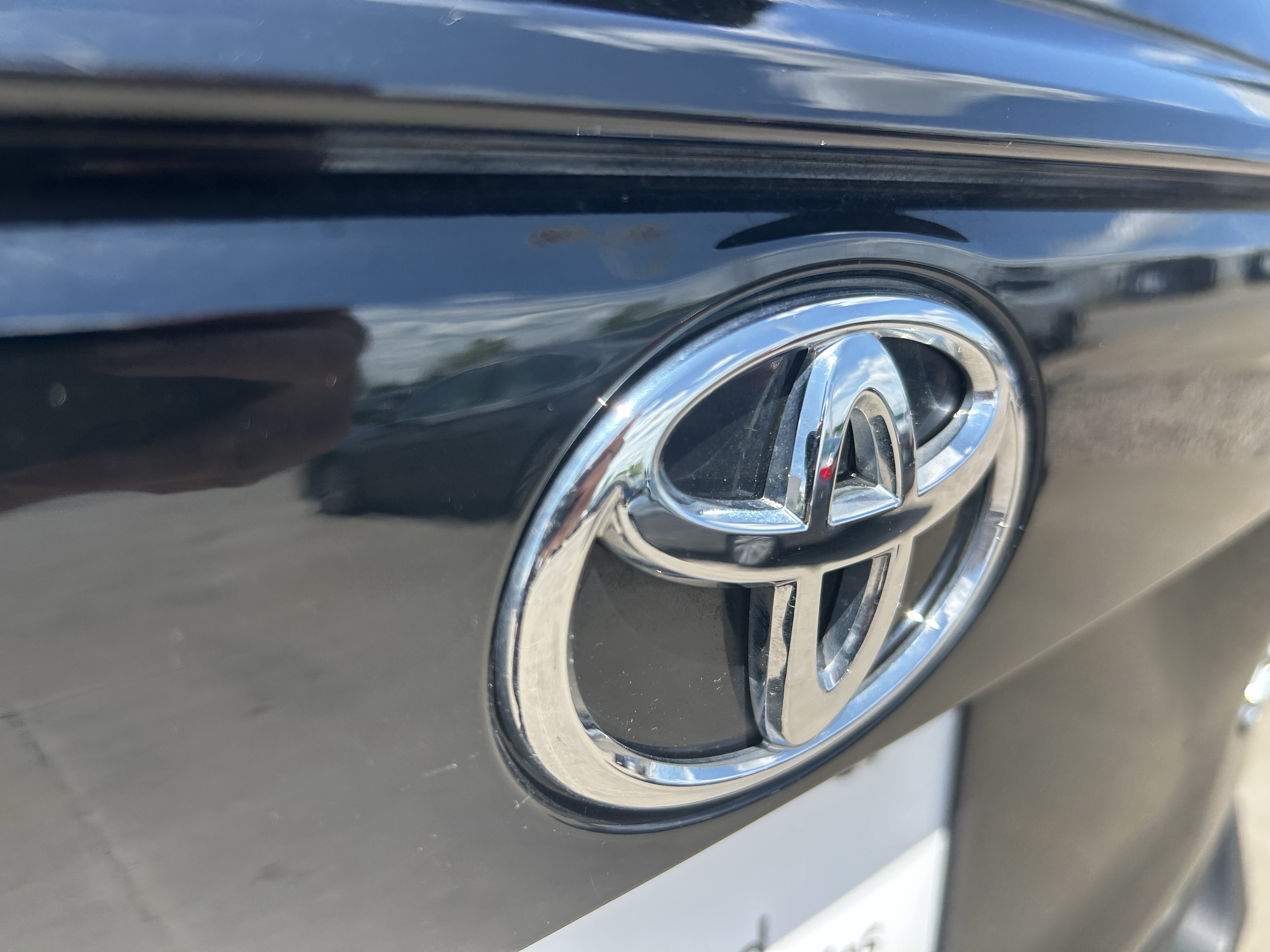 Certified 2025 Toyota RAV4 XLE AWD/4WD image 7