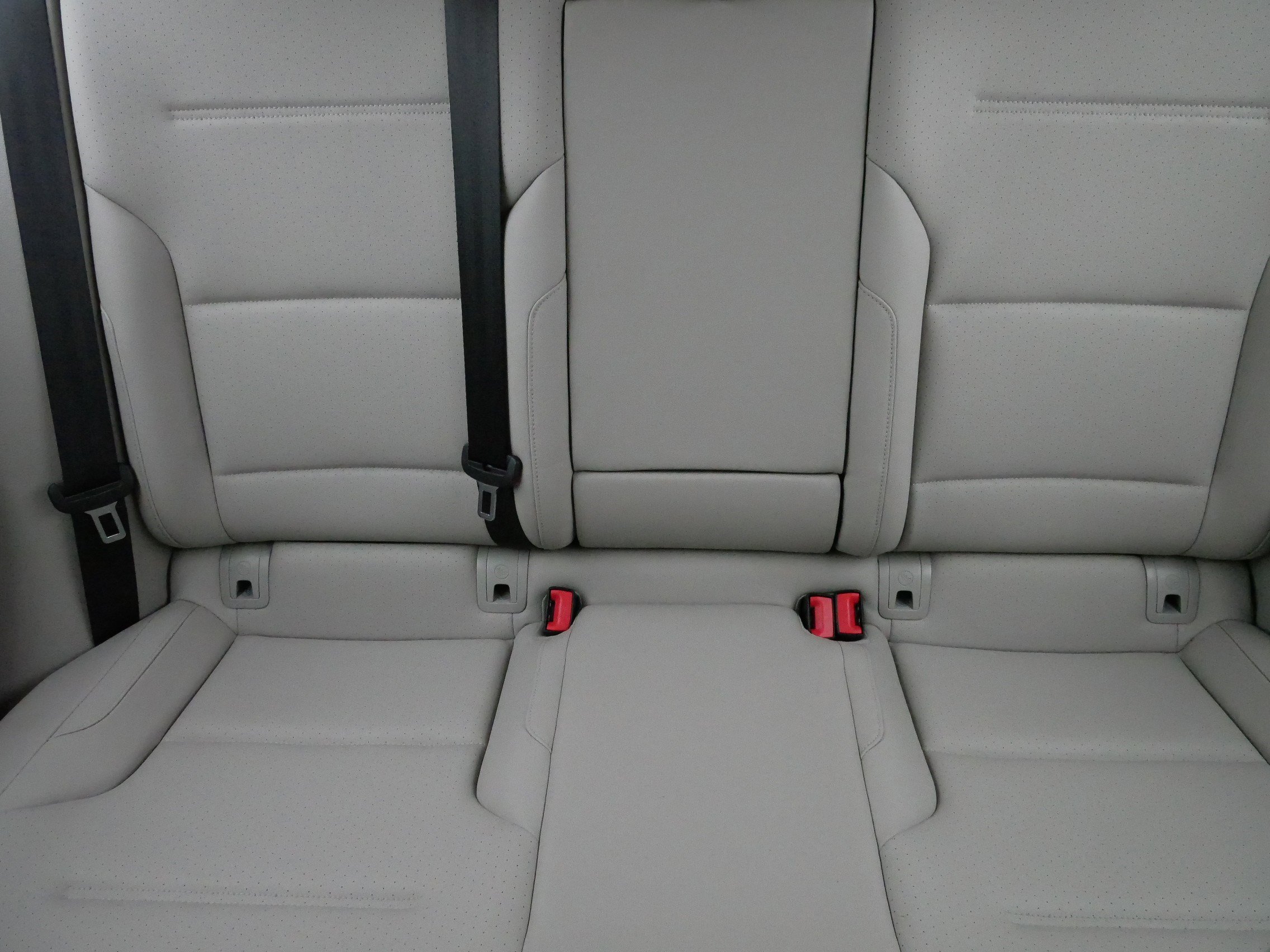 Used 2017 Volkswagen Golf Wolfsburg Edition image 13