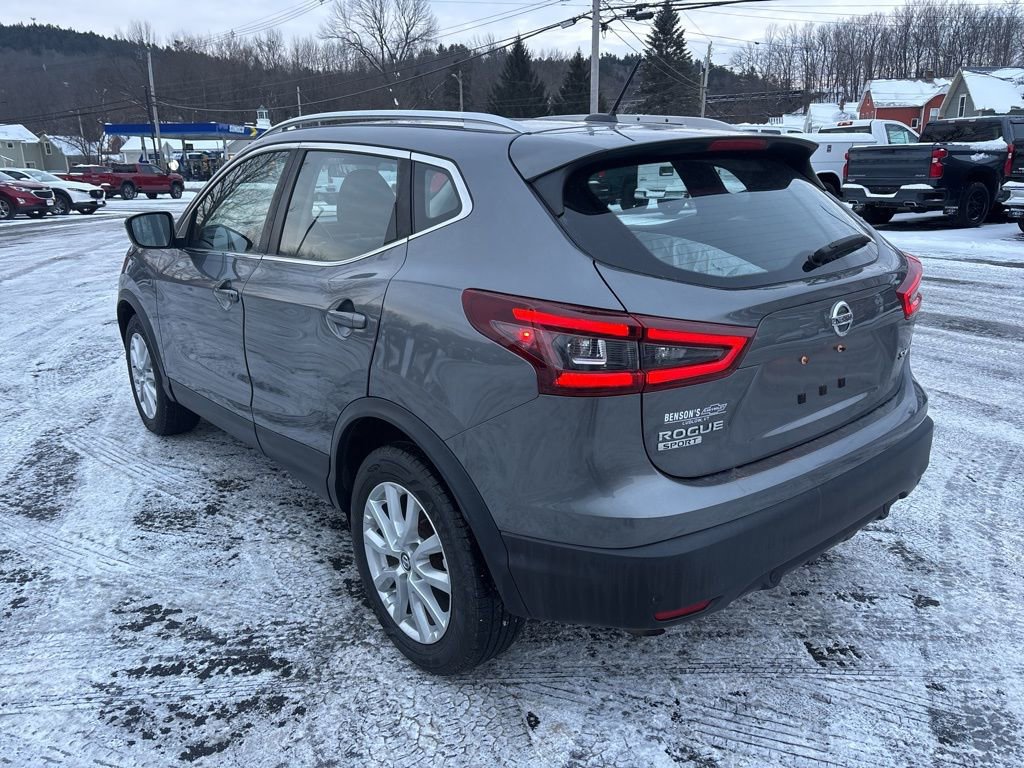 Used 2020 Nissan Rogue Sport SV w/ All-Weather Package AWD/4WD image 3