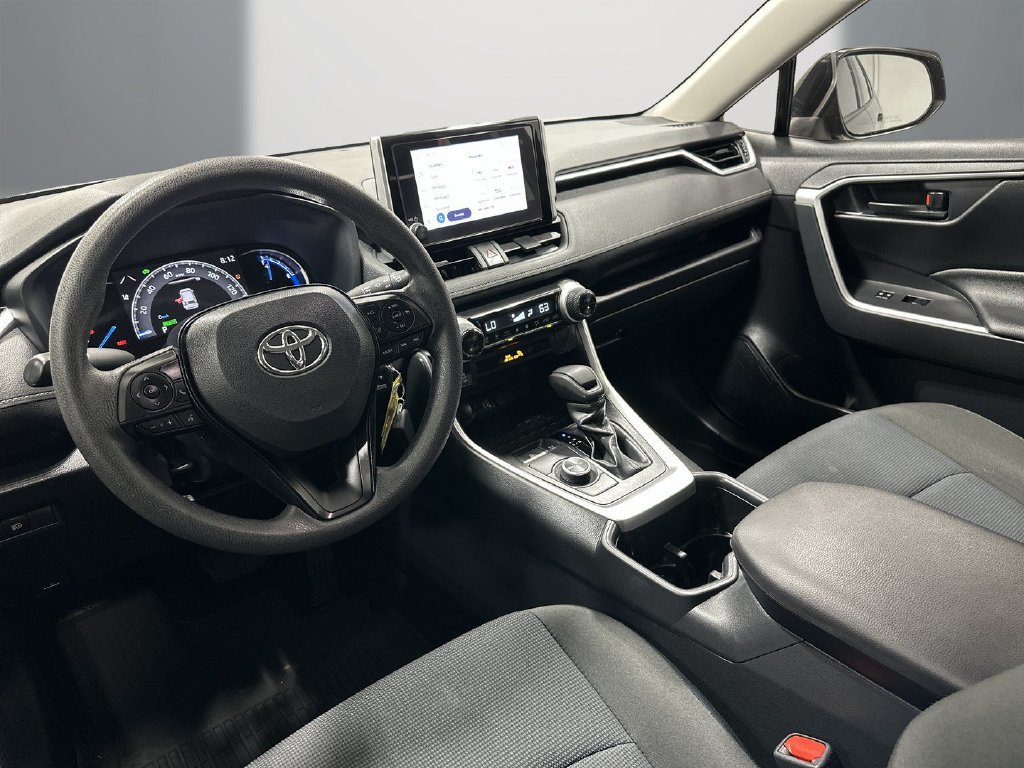 Used 2024 Toyota RAV4 LE AWD/4WD image 13
