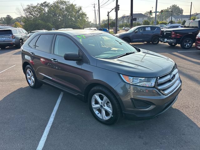 Used 2017 Ford Edge SE AWD/4WD image 2