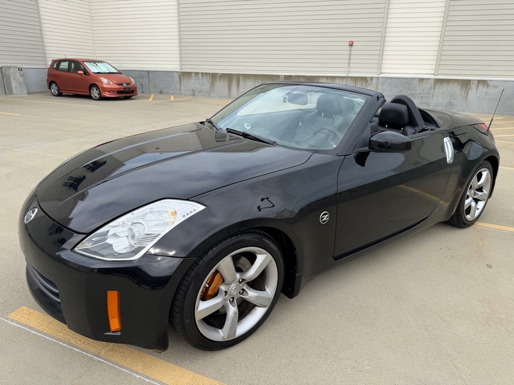 Used 2006 Nissan 350Z Grand Touring RWD image 7