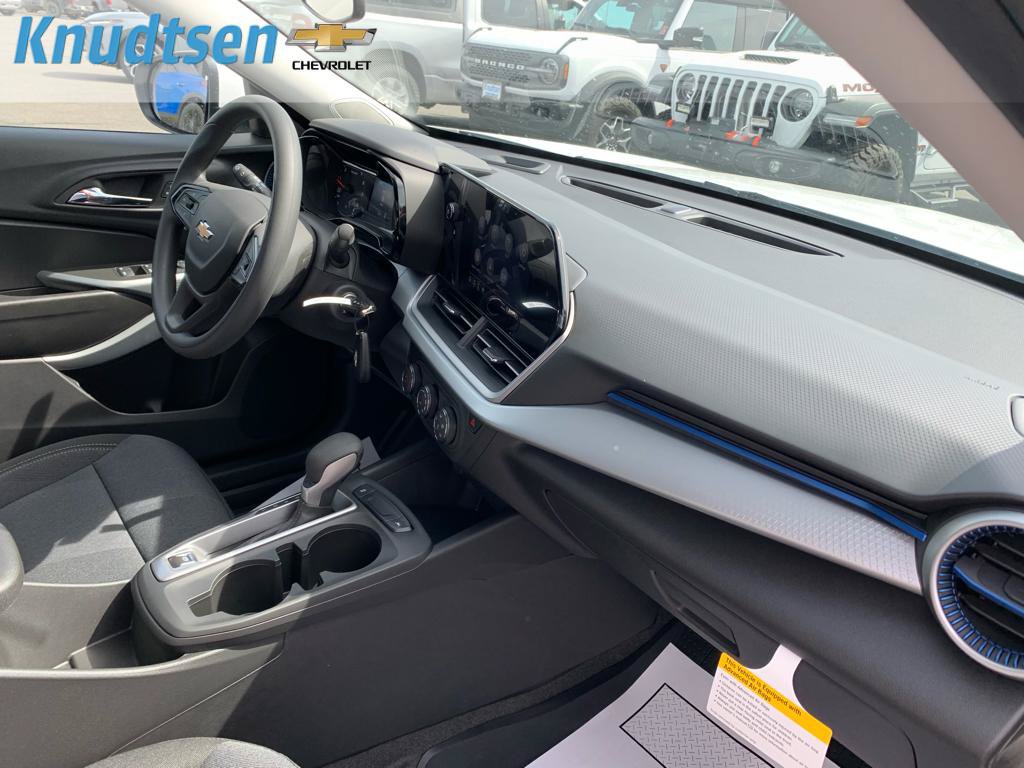 New 2026 Chevrolet Trax LS w/ Driver Confidence Package FWD image 11