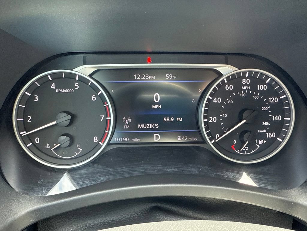 Used 2025 Nissan Sentra SR FWD image 29