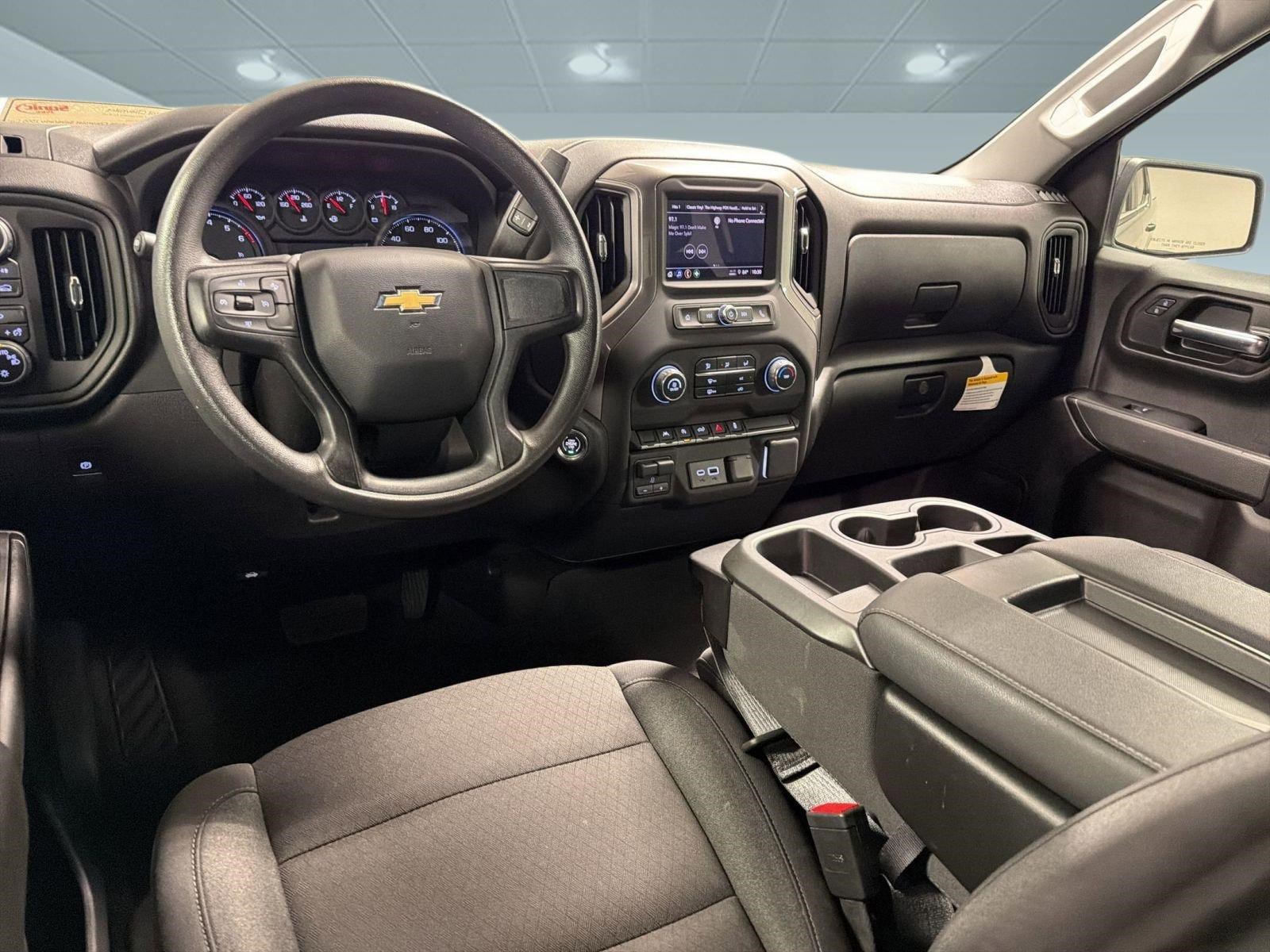 Used 2025 Chevrolet Silverado 1500 Custom AWD/4WD image 26