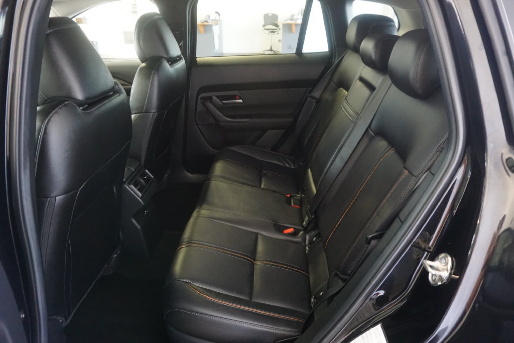 Used 2025 MAZDA CX-50 AWD 2.5 Hybrid w/ Premium Pkg image 22