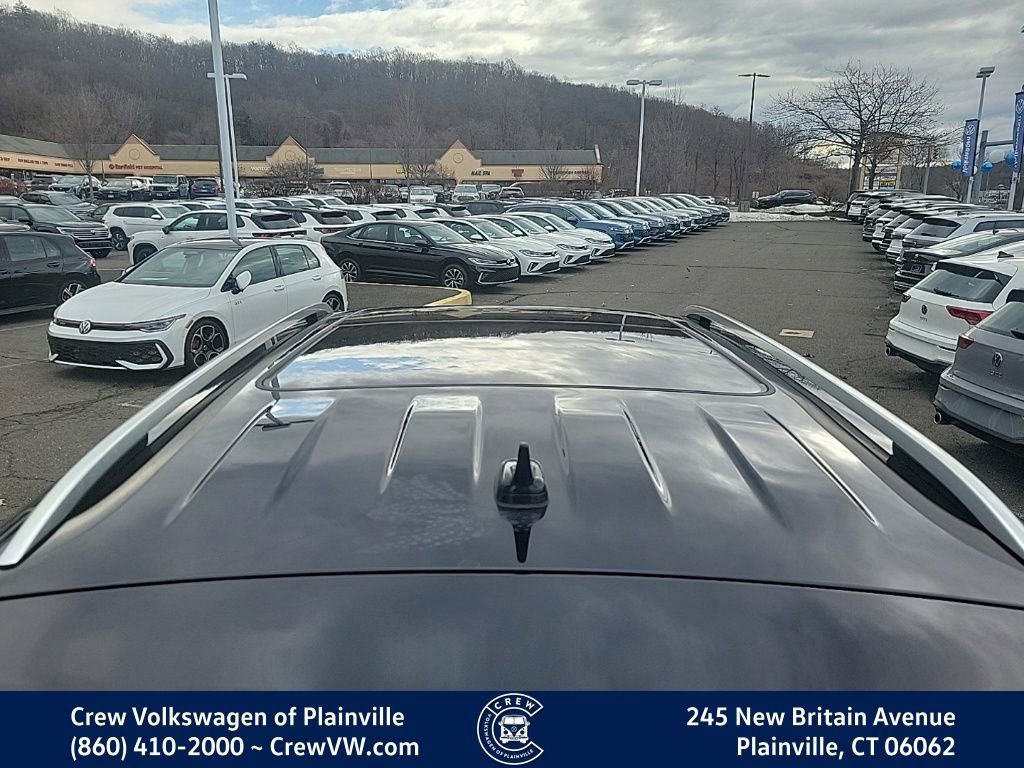 Certified 2022 Volkswagen Tiguan SE image 30