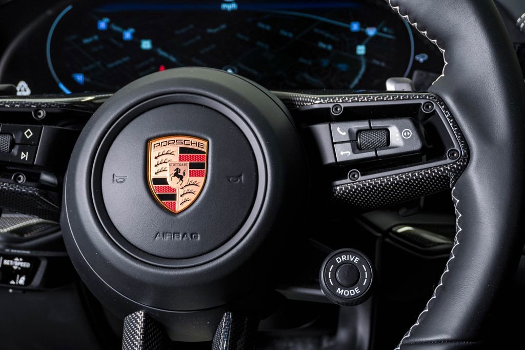 New 2026 Porsche Cayenne GTS AWD/4WD image 19