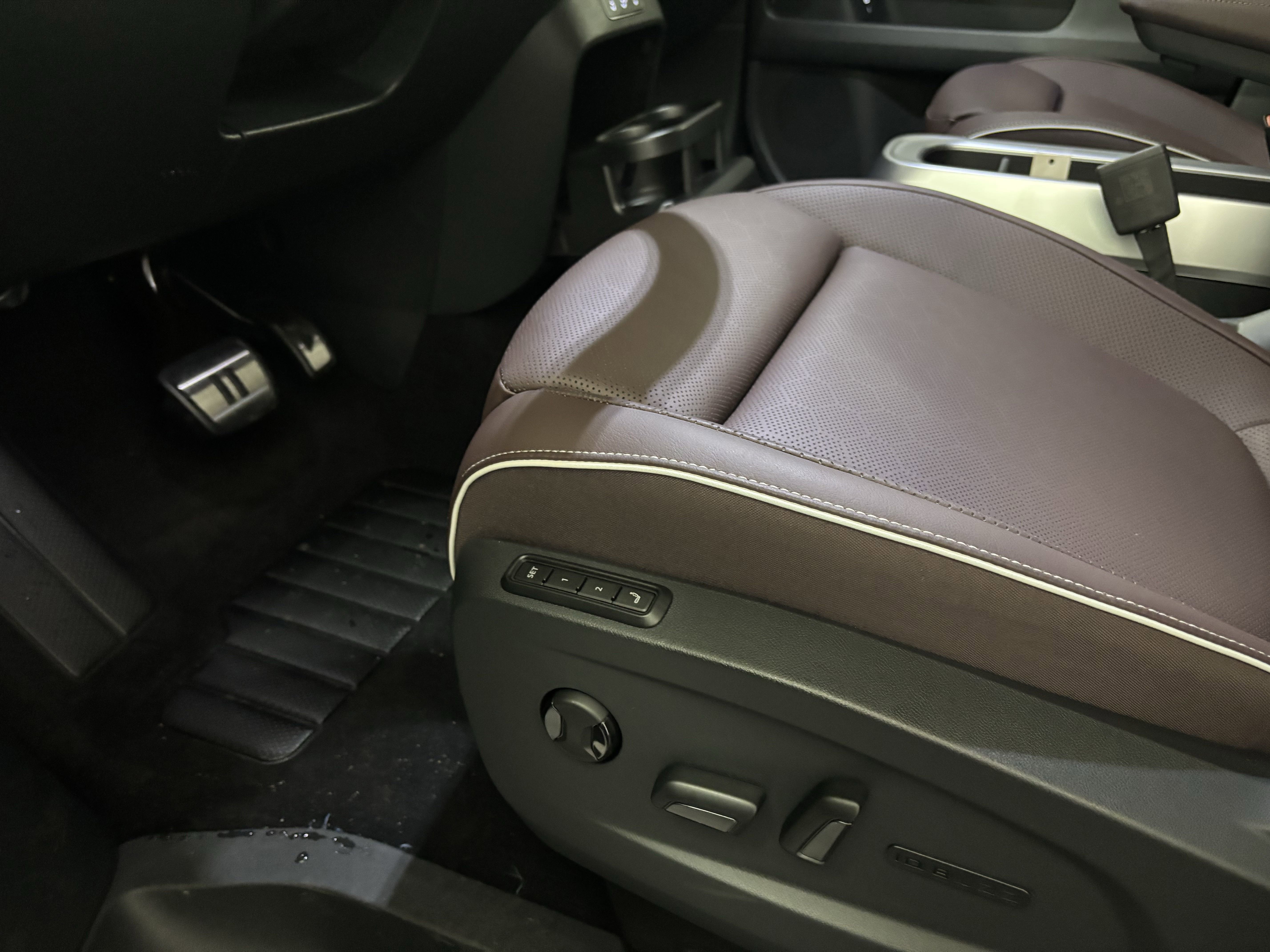 New 2025 Volkswagen ID. Buzz Pro S image 4