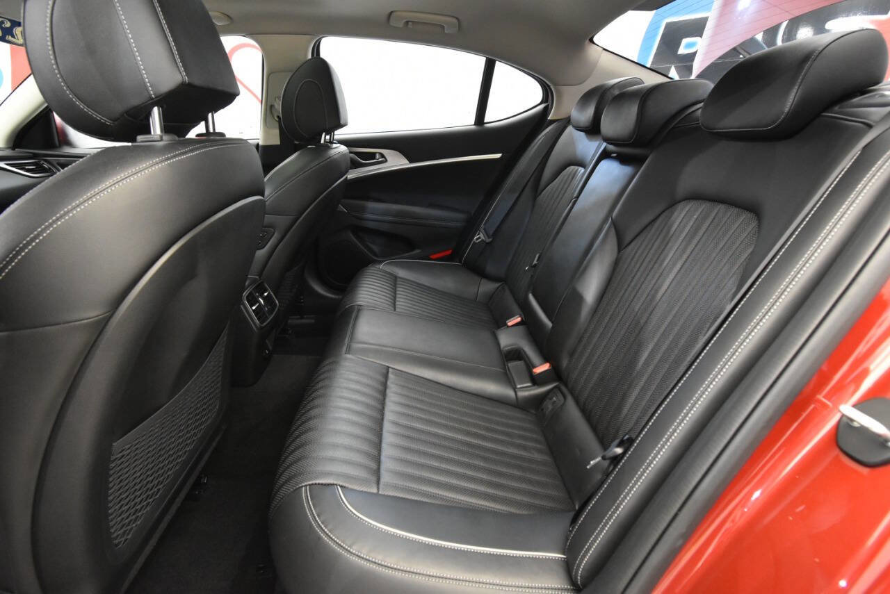 Used 2022 Genesis G70 2.0T w/ Prestige Package image 14