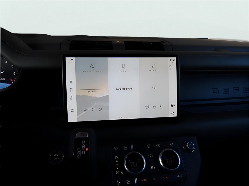 New 2025 Land Rover Defender 90 S image 29