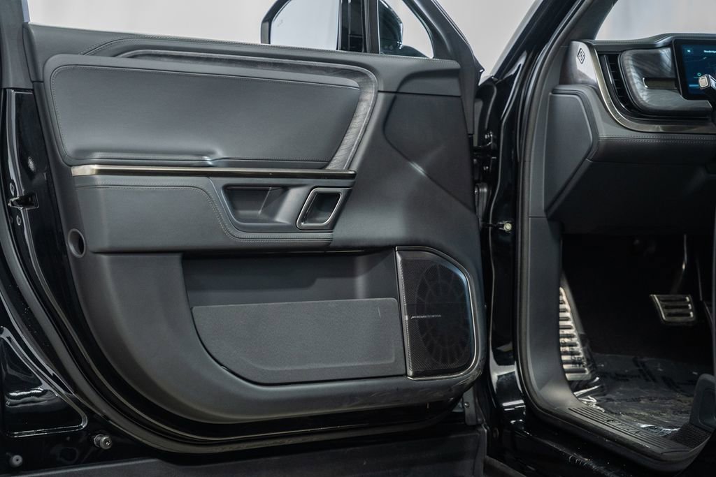 Used 2022 Rivian R1T Adventure image 33