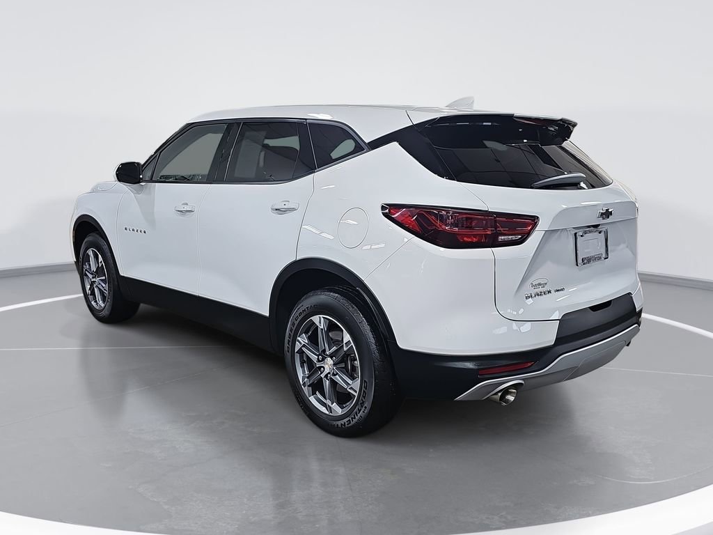 Used 2023 Chevrolet Blazer LT w/ Driver Confidence Package image 6