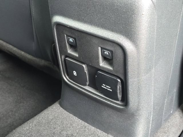 Used 2023 Ford Bronco Wildtrak image 17