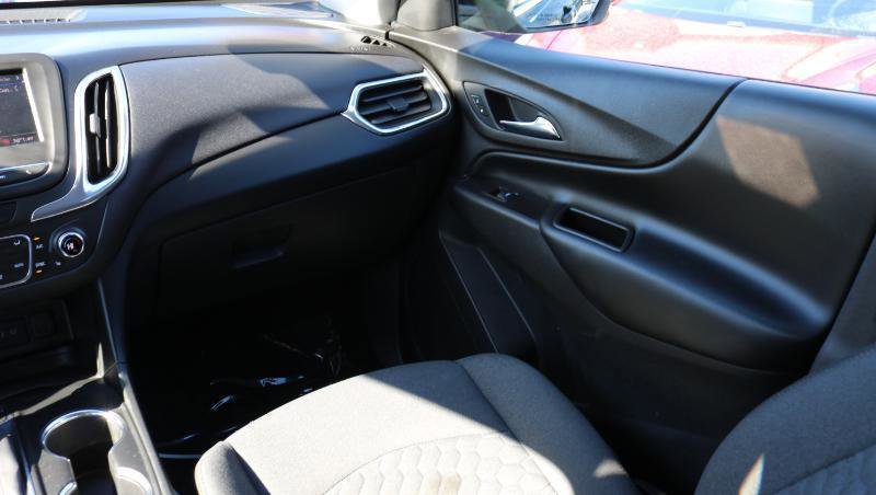 Used 2020 Chevrolet Equinox LT w/ Driver Convenience Package image 15