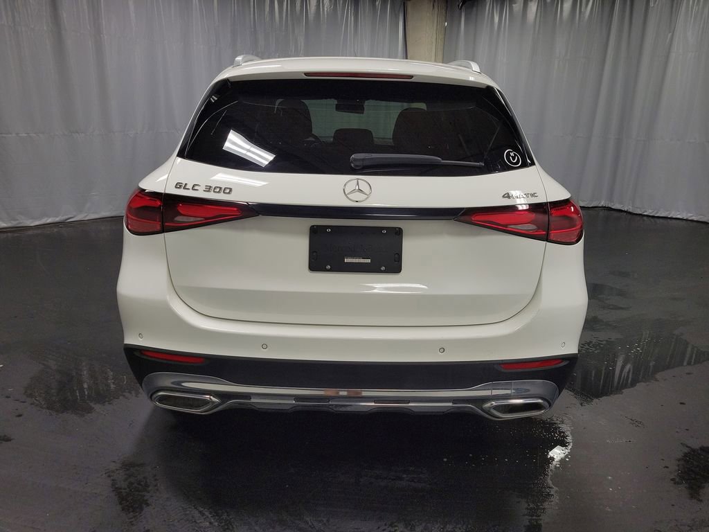 Used 2024 Mercedes-Benz GLC 300 4MATIC image 7