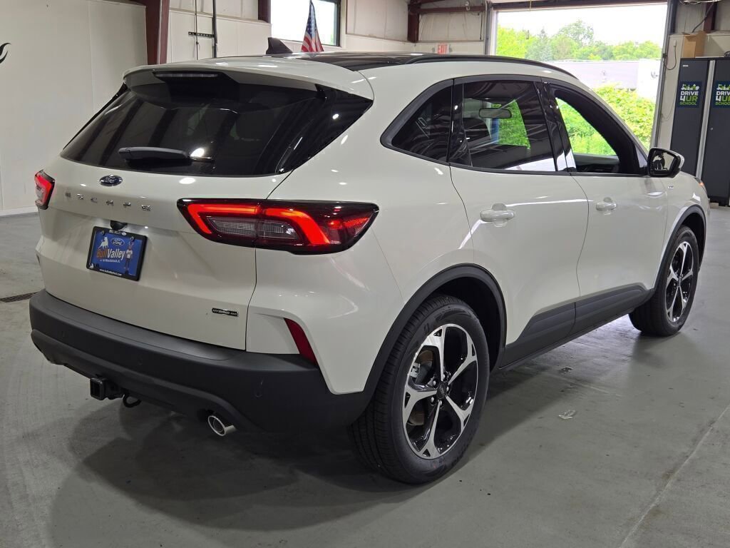 New 2025 Ford Escape ST-Line Elite w/ Tech Pack #2 image 13