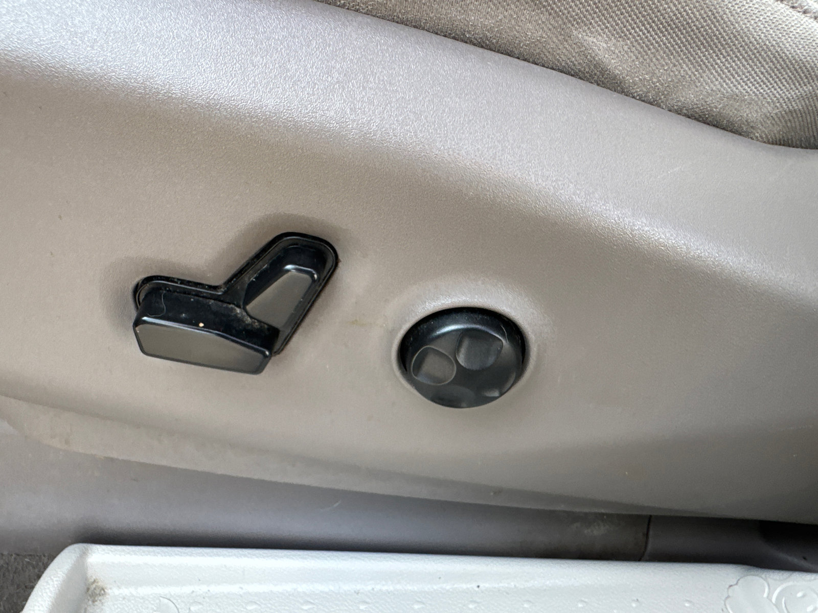 Used 2019 Chrysler Pacifica Touring Plus w/ Tire & Wheel Group FWD image 10