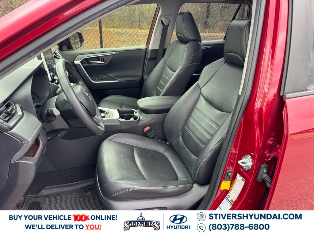 Used 2019 Toyota RAV4 Limited image 22