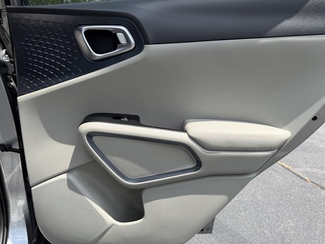 Certified 2025 Kia Soul EX FWD image 36