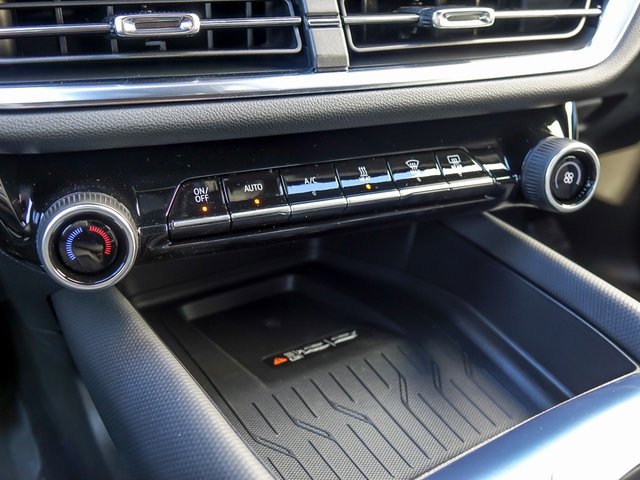 New 2026 Chevrolet Equinox EV LT image 25