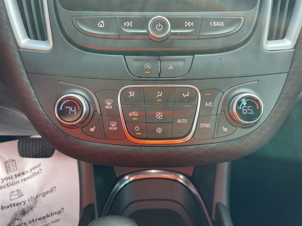 Used 2023 Chevrolet Malibu LT image 19