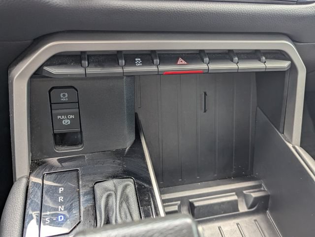 Used 2024 Toyota Tundra Limited AWD/4WD image 24