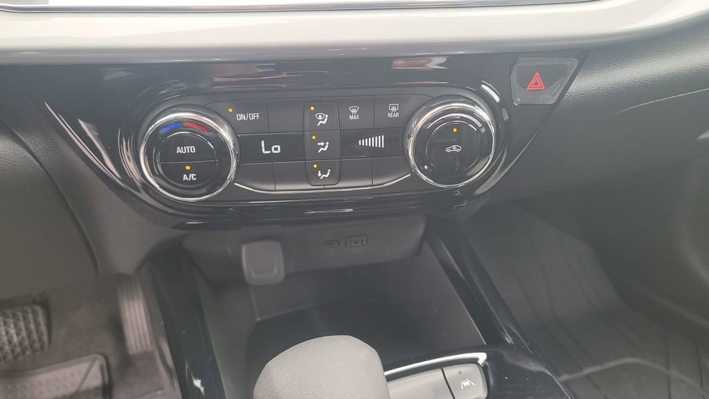 New 2026 Chevrolet Trax LT image 22