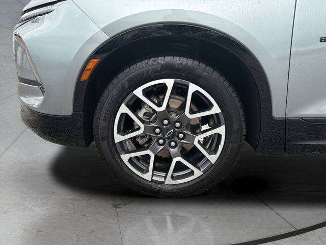 Used 2025 Chevrolet Blazer RS FWD image 29